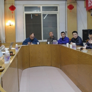 新華社記者來公司采訪“三線”企業(yè)改革建設(shè)