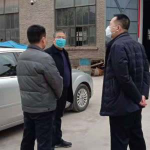 公司黨委書記董事長總經(jīng)理張新子帶隊檢查疫情防控工作