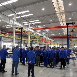 生產(chǎn)技術(shù)部召開“第四季度首月生產(chǎn)攻堅” 總結(jié)表彰大會